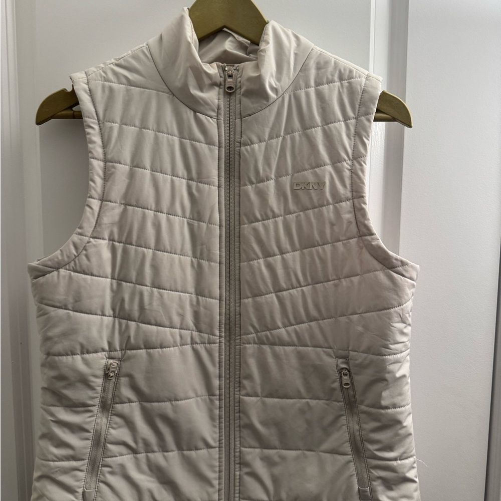 Dkny Cream Quilted Sleeveless Puffer Vest